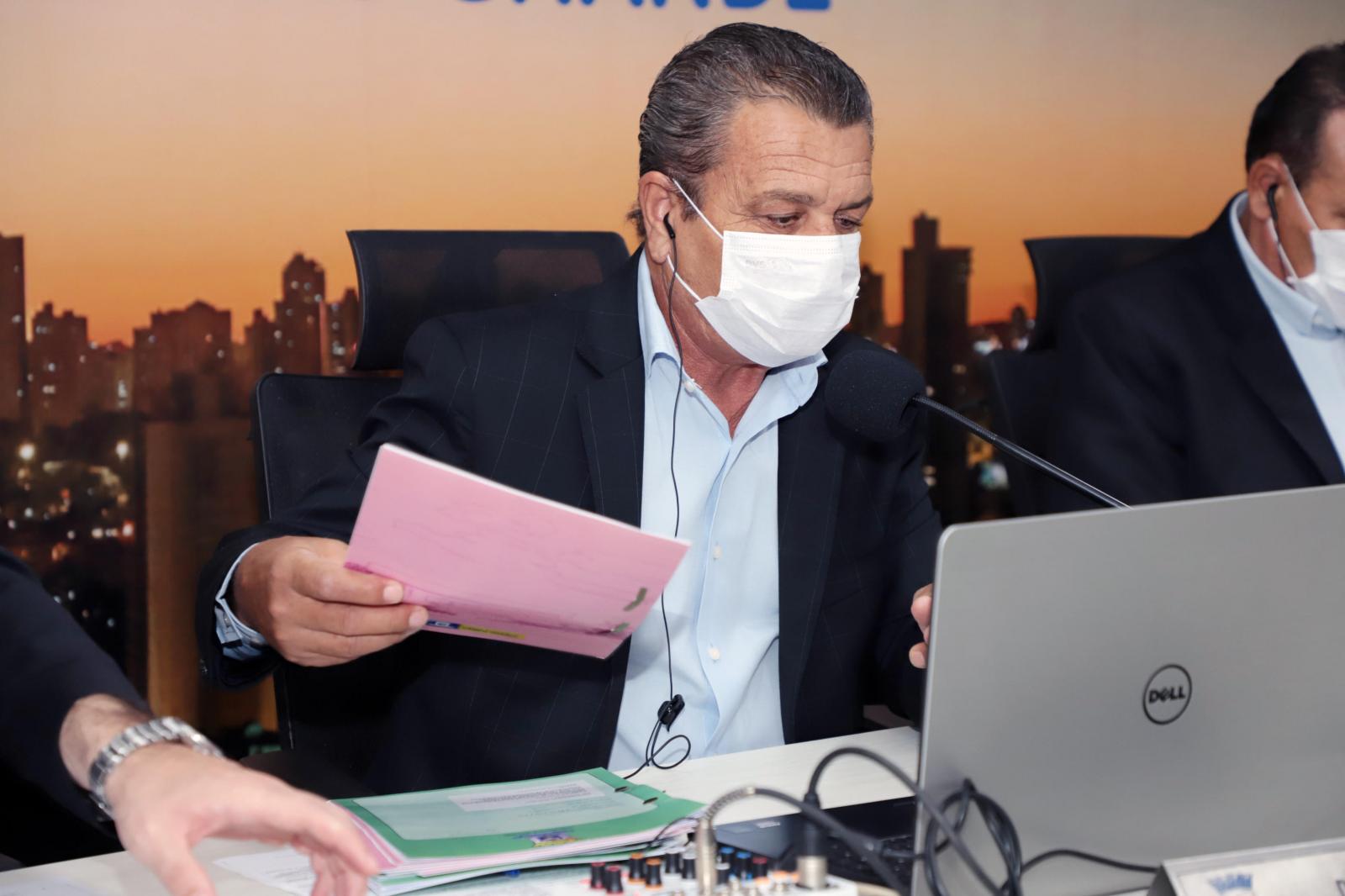 Vereador Delei Pinheiro comemora aprovação de emendas e projeto favorável para expansão da cidade e encaminhou mais pedidos de melhorias nos bairros.