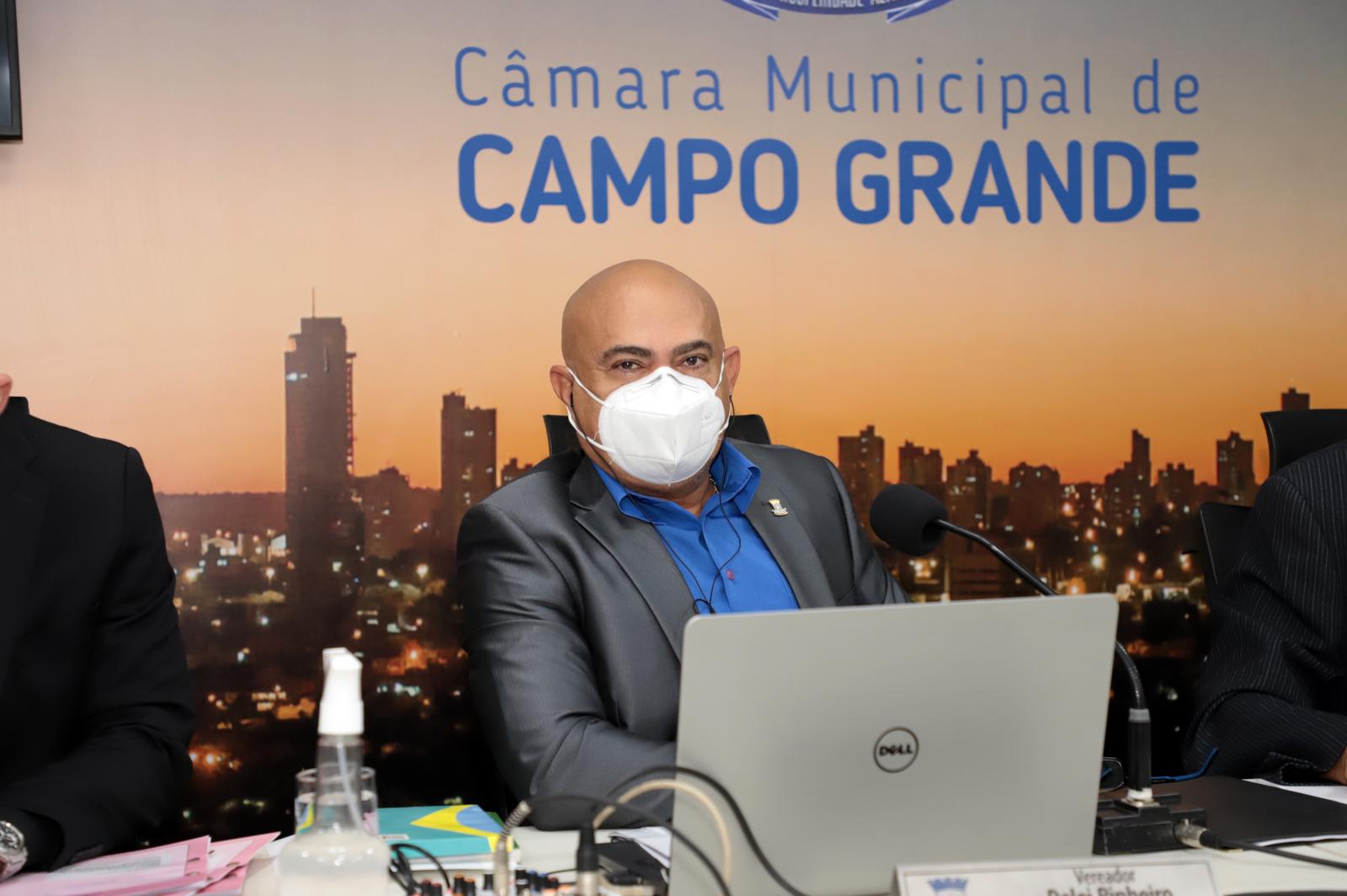 Vereadores derrubam veto e projeto de Ronilço Guerreiro garante conteúdo de empreendedorismo nas escolas da REME.