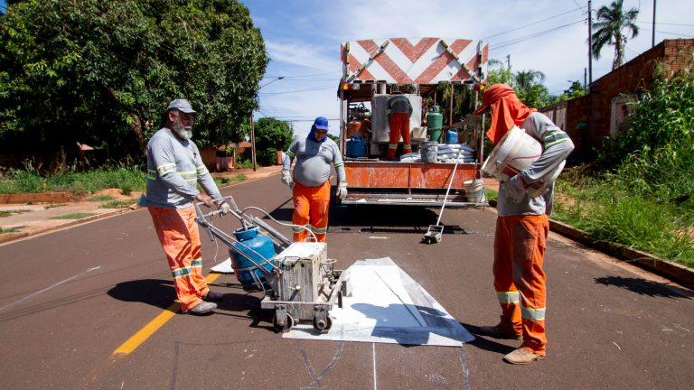 VIAS REQUALIFICADAS DA REGIÃO CENTRAL COMEÇAM A RECEBER SINALIZAÇÃO VERTICAL.