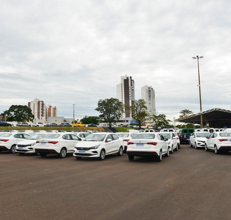 Governador Reinaldo Azambuja entregou 237 viaturas e 115 fuzis destinados à Polícia de MS
