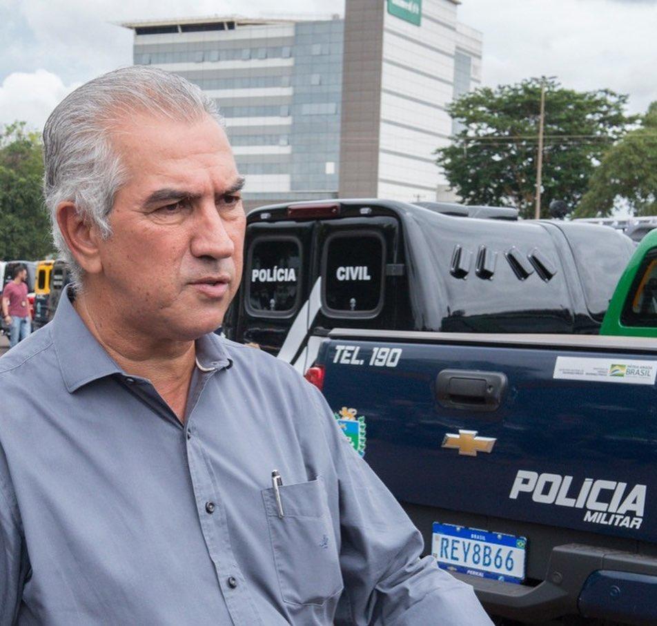Governador Reinaldo Azambuja entregou 237 viaturas e 115 fuzis destinados à Polícia de MS