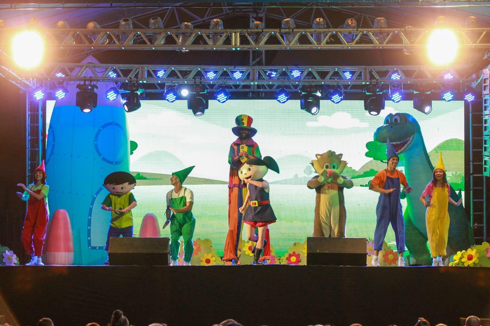 PREFEITURA ENTREGA PRIMEIRA ETAPA DA REQUALIFICAÇÃO DO CENTRO.