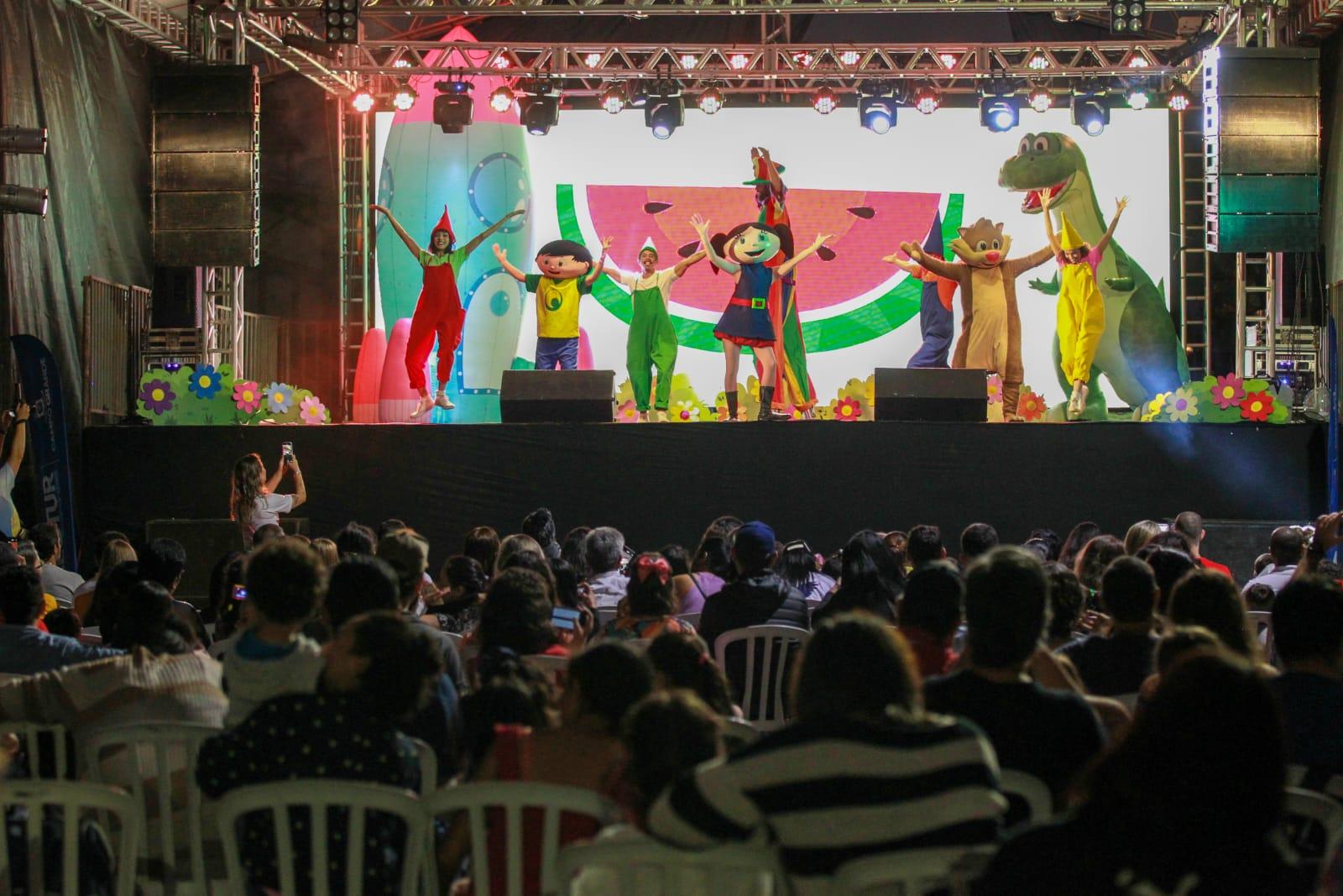 PREFEITURA ENTREGA PRIMEIRA ETAPA DA REQUALIFICAÇÃO DO CENTRO.