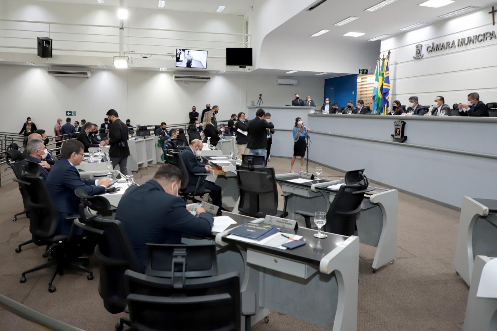 Cinco projetos passam por análise na sessão desta quinta-feira.