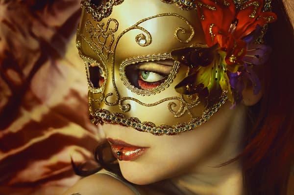 Confira o que abre e o que fecha nesta terça-feira de Carnaval Confira o que abre e o que fecha nesta terça-feira de Carnaval