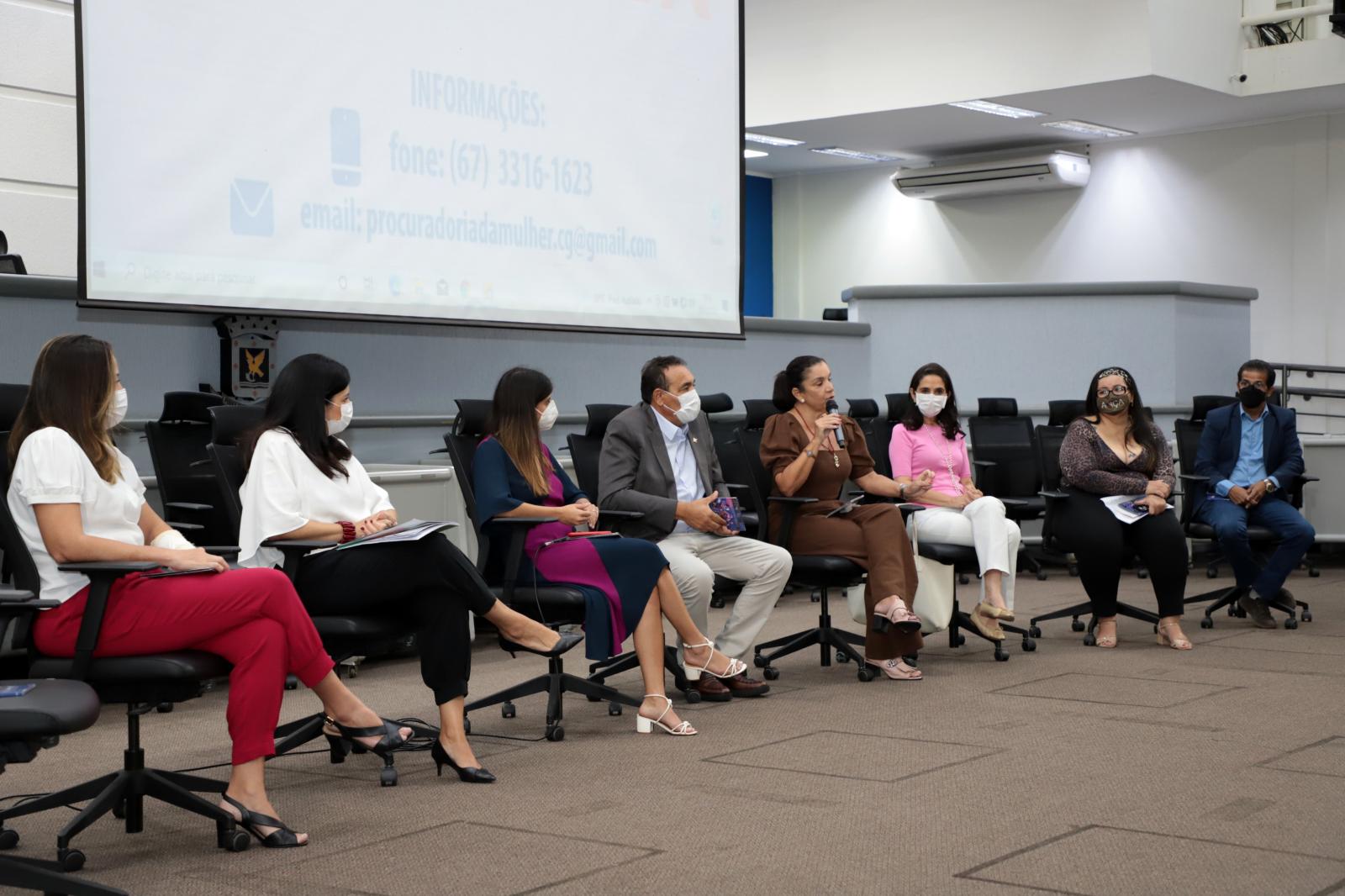 Edu Miranda fala sobre a importância da inauguração da sala para receber denúncias de violações do direito das mulheres.