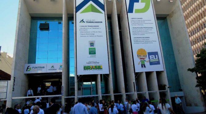 Funtrab anuncia mais de 2 mil vagas no estado nesta semana; trabalhadores podem consultar agendamento por aplicativo Funtrab anuncia mais de 2 mil vagas no estado nesta semana; trabalhadores podem consultar agendamento por aplicativo