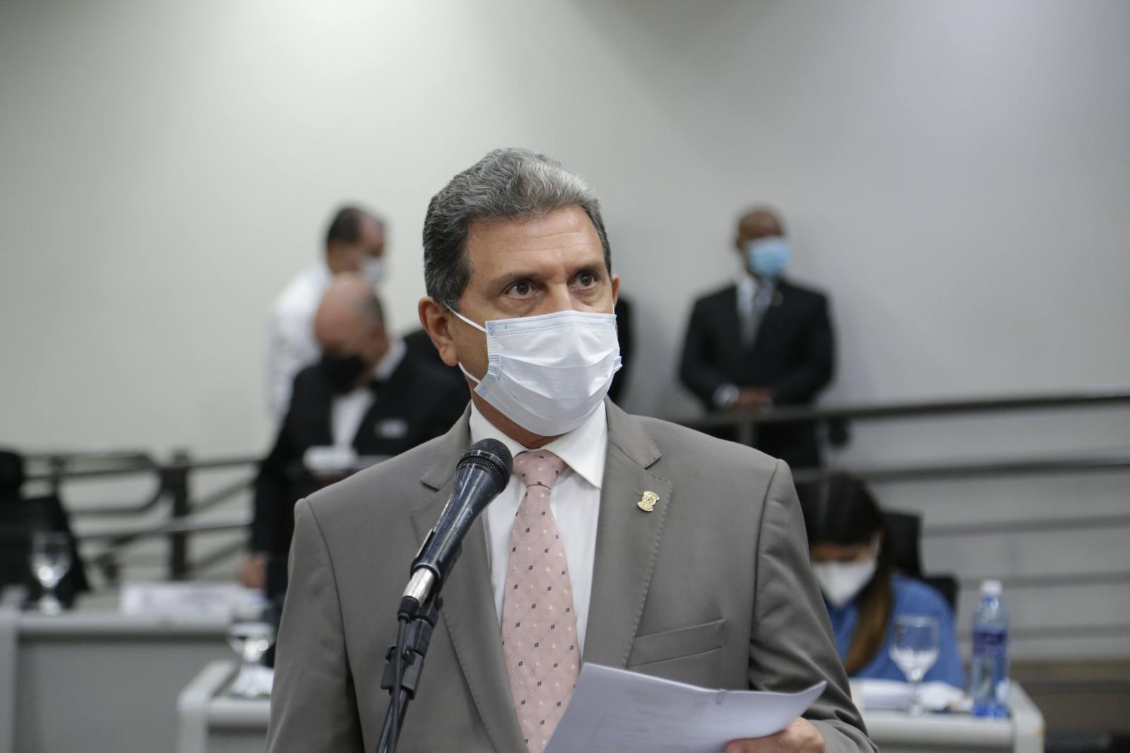 João Rocha vota a favor de projeto que garante ampliação de promoções aos Guardas Municipais.