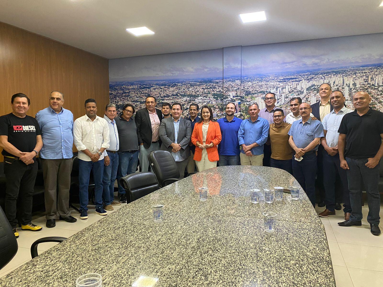 Após reunião com a prefeita, João César Mattogrosso destaca a importância do alinhamento entre o Executivo e o Legislativo para o desenvolvimento da Capital.