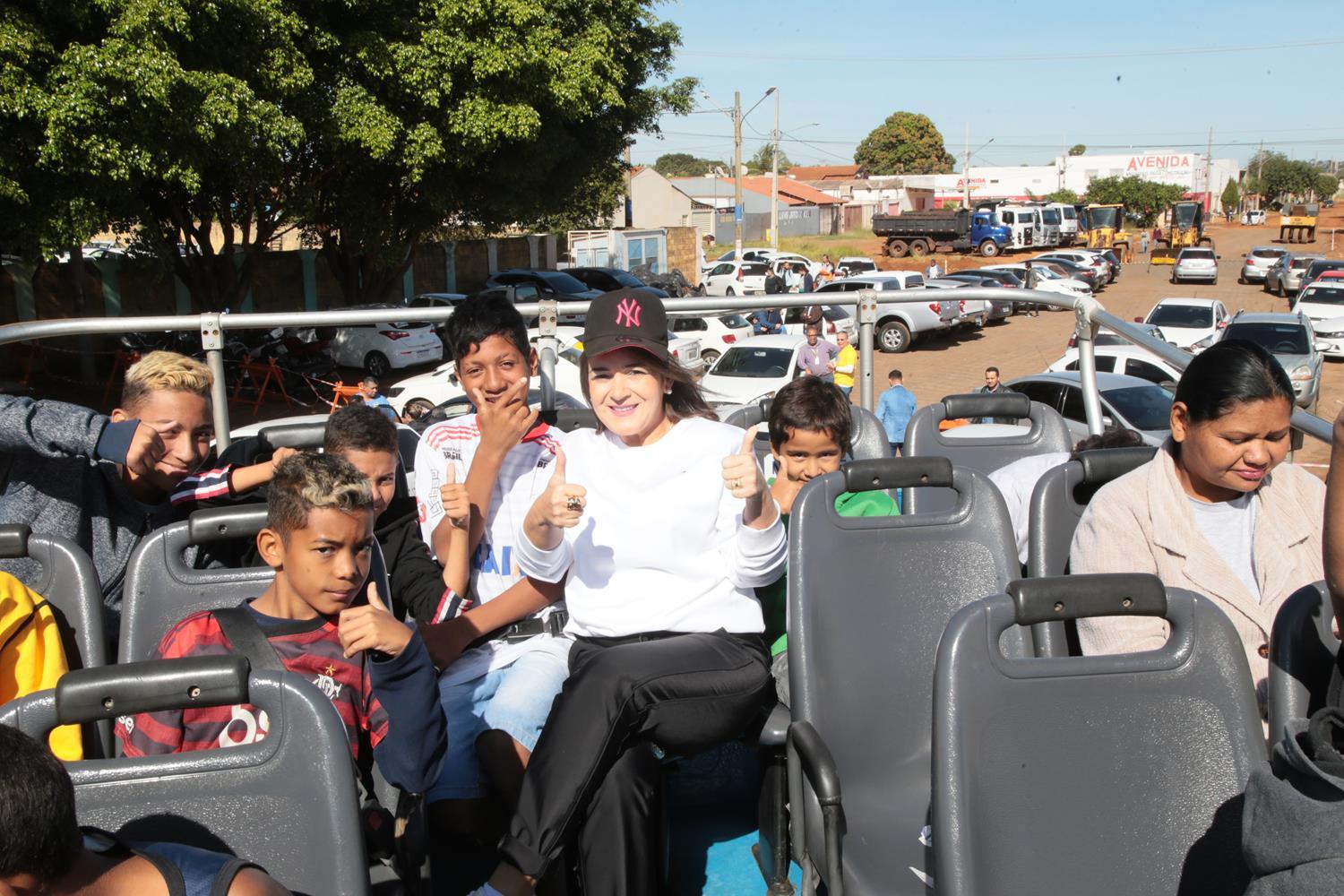 TODOS EM AÇÃO ABERTO NO JARDIM CARIOCA TEM CULTURA, LAZER, EXAMES GINECOLÓGICOS E CONSULTAS MÉDICAS.