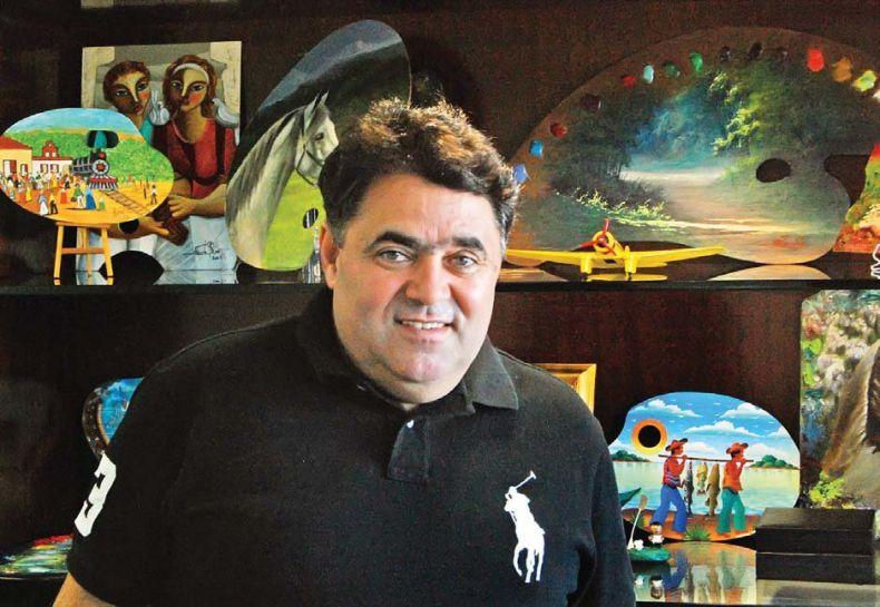 Empresário ligado ao esporte, Omar Ayoub é pré-candidato a deputado estadual pelo PTB. Empresário ligado ao esporte, Omar Ayoub é pré-candidato a deputado estadual pelo PTB.