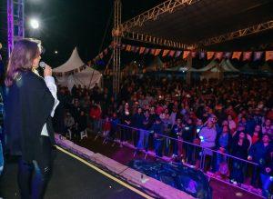 NOITE FRIA NÃO INTIMIDA CAMPO-GRANDENSES E ARRAIAL ATRAI MILHARES DE PESSOAS NO PRIMEIRO DIA. NOITE FRIA NÃO INTIMIDA CAMPO-GRANDENSES E ARRAIAL ATRAI MILHARES DE PESSOAS NO PRIMEIRO DIA.