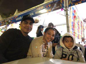 NOITE FRIA NÃO INTIMIDA CAMPO-GRANDENSES E ARRAIAL ATRAI MILHARES DE PESSOAS NO PRIMEIRO DIA. NOITE FRIA NÃO INTIMIDA CAMPO-GRANDENSES E ARRAIAL ATRAI MILHARES DE PESSOAS NO PRIMEIRO DIA.