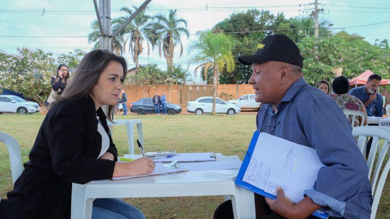 PREFEITA ADRIANE LOPES LEVA GABINETE ITINERANTE E ATENDE POPULAÇÃO NA REGIÃO DO IMBIRUSSU.