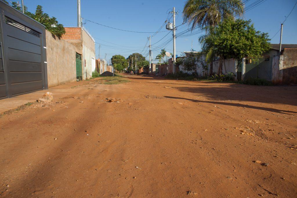PREFEITA ASSINA ORDEM DE SERVIÇO E EM 10 DIAS COMEÇA 1ª ETAPA DO ASFALTO DO JARDIM CENTENÁRIO. PREFEITA ASSINA ORDEM DE SERVIÇO E EM 10 DIAS COMEÇA 1ª ETAPA DO ASFALTO DO JARDIM CENTENÁRIO.