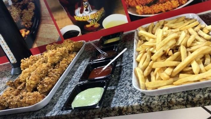  Snacks Chicken inaugurado dia 02 de Julho de 2022,  na feira Central de Campo Grande pela empresaria Anna Cristhina .