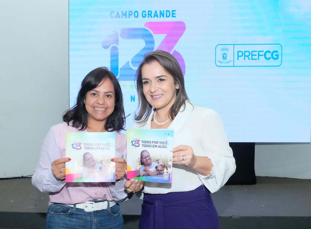 PREFEITA ADRIANE LOPES APRESENTA CALENDÁRIO DE FESTIVIDADE DOS 123 ANOS.