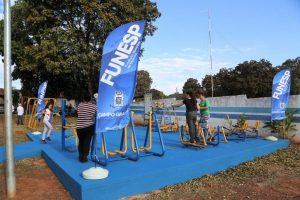 PREFEITURA INAUGURA ACADEMIA AO AR LIVRE NO PARQUE RESIDENCIAL AZALÉIA.