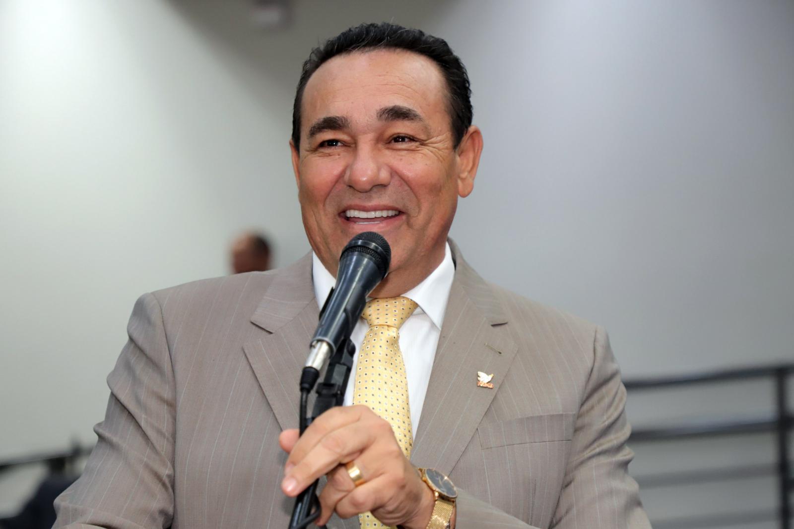 Na semana das comemorações do aniversário de 123 anos da Capital, Carlão declara seu amor por Campo Grande e à sua população.