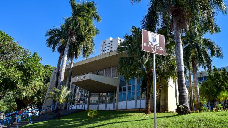 PREFEITA HOMOLOGA LICITAÇÃO E DEFINE EMPRESA QUE VAI REFORMAR TEATRO OCTÁVIO GUIZZO.