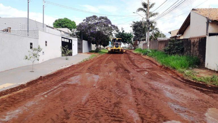 PREFEITURA HOMOLOGA LICITAÇÃO DAS OBRAS DE DRENAGEM E ASFALTO NO OLIVEIRA 3.