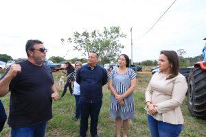 PREFEITURA FOMENTA AGRICULTURA FAMILIAR NA GAMELEIRA COM ENTREGA DE NOVOS EQUIPAMENTOS.