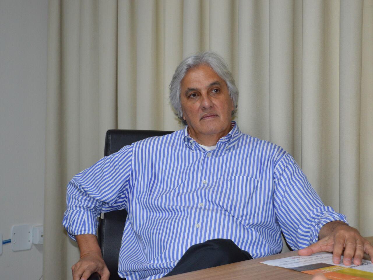 Após derrota no TRF3, Delcídio apela a outro TRF e obtém liminar para recuperar direitos políticos. Após derrota no TRF3, Delcídio apela a outro TRF e obtém liminar para recuperar direitos políticos.