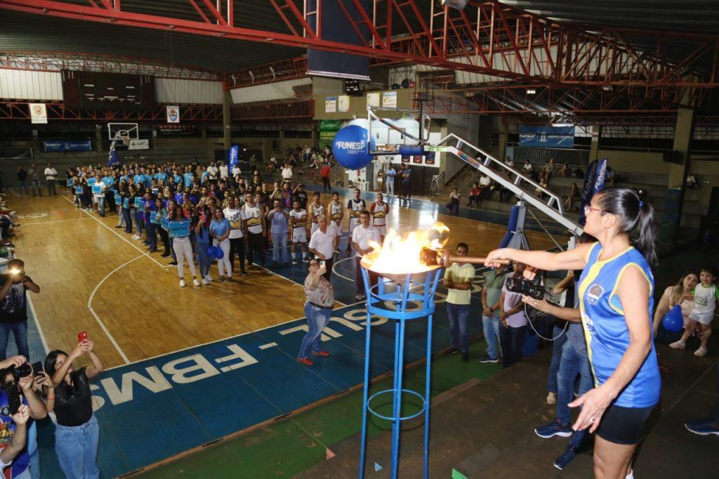 PREFEITURA ABRE 15º JOGOS DOS SERVIDORES COM 890 PARTICIPANTES EM 12 MODALIDADES ESPORTIVAS. PREFEITURA ABRE 15º JOGOS DOS SERVIDORES COM 890 PARTICIPANTES EM 12 MODALIDADES ESPORTIVAS.