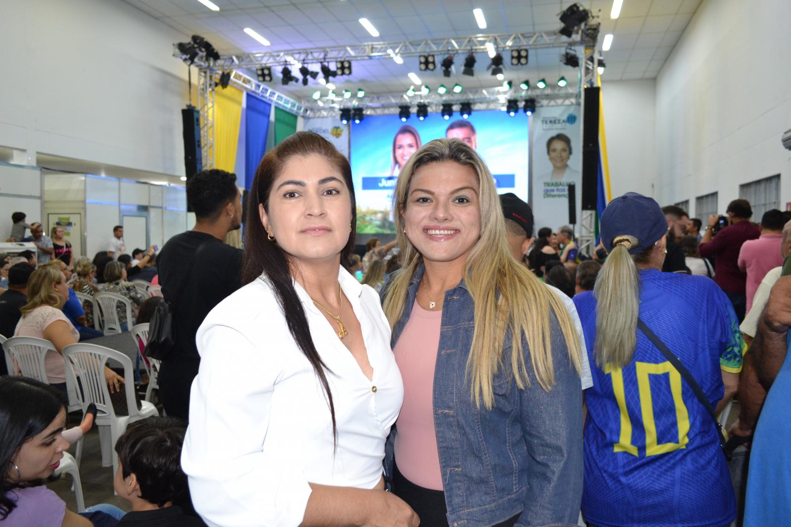 Ato com mais de 3 mil pessoas consolida apoio da Prefeita  Adriane Lopes e Lídio Lopes a Eduardo  Riedel