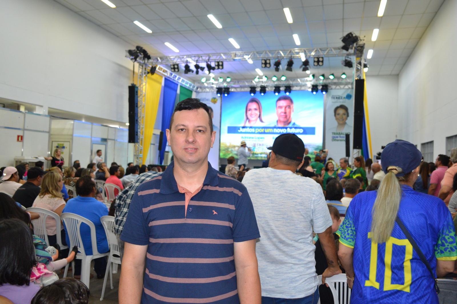 Ato com mais de 3 mil pessoas consolida apoio da Prefeita  Adriane Lopes e Lídio Lopes a Eduardo  Riedel