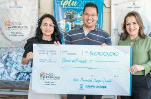 PREFEITURAPREFEITURA ENTREGA CARRO 0KM AOS GANHADORES DO IPTU DÁ PRÊMIOS E MAIS R$ 70 MIL DA NOTA PREMIADA CAMPO GRANDE.