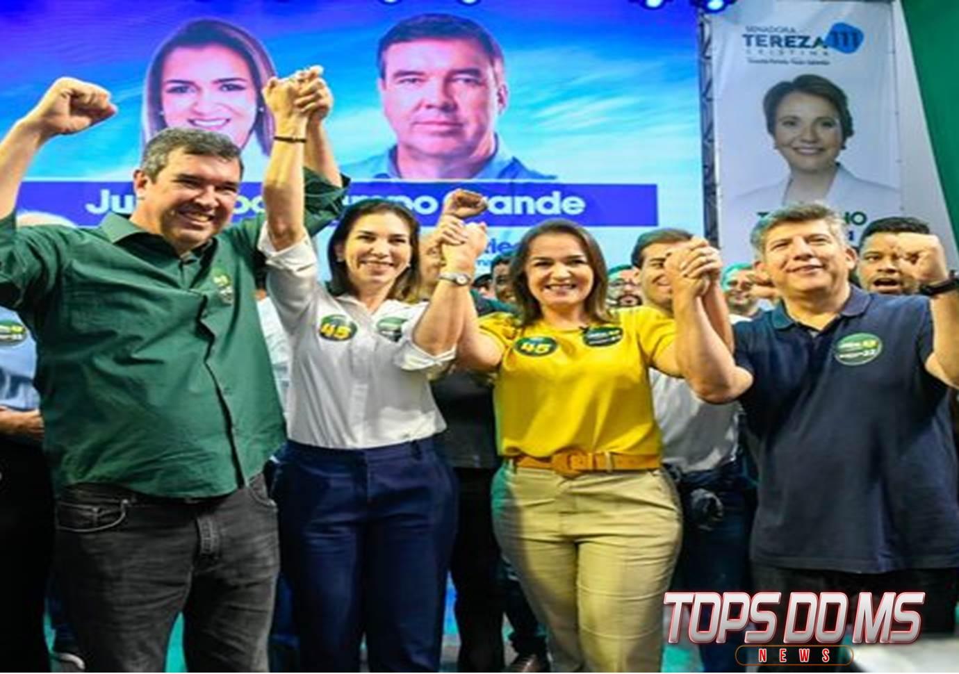 Prefeita Adriane e Lídio Lopes apoia Eduardo Riedel no segundo turno, Mais de três mil pessoas participaram de um grande ato político Prefeita Adriane e Lídio Lopes apoia Eduardo Riedel no segundo turno, Mais de três mil pessoas participaram de um grande ato político