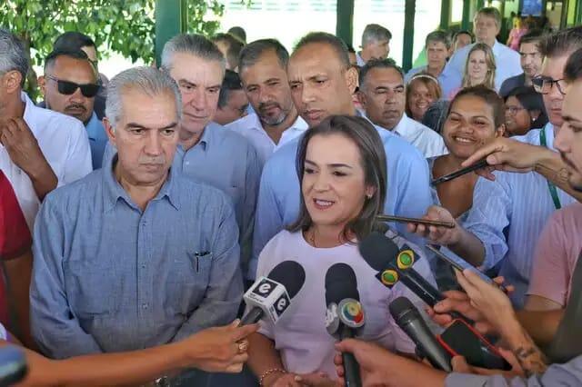 Nas Moreninhas, Governador Reinaldo Azambuja junto com a Prefeita  Adriane Lopes assinam início de obras esperadas há 25 anos 