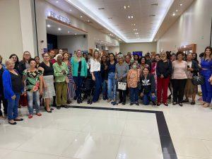 MULHERES DO CRAS VIDA NOVA PARTICIPAM DE PROJETO QUE INCENTIVA O EMPODERAMENTO. MULHERES DO CRAS VIDA NOVA PARTICIPAM DE PROJETO QUE INCENTIVA O EMPODERAMENTO.