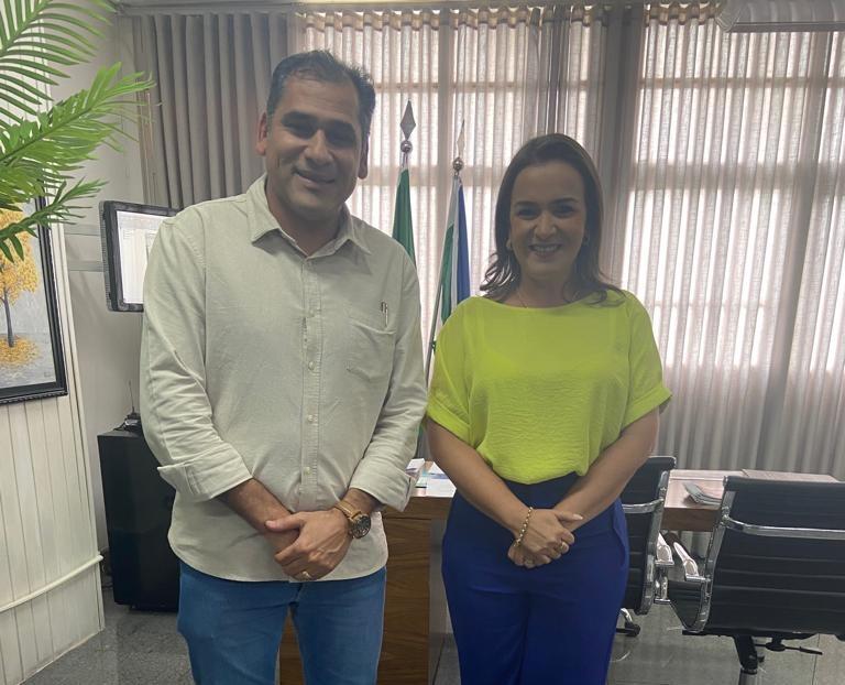 Após reunião com prefeita, Betinho diz que vai relatar em 10 dias orçamento de R$ 5,3 bilhões.