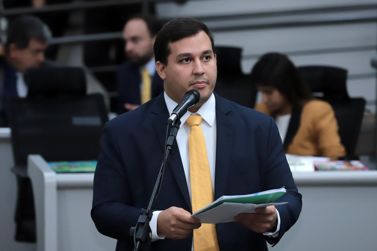 Aprovado projeto de William Maksoud que cria Programa “Doe Frascos de Vidro – Amamentação Solidária”.