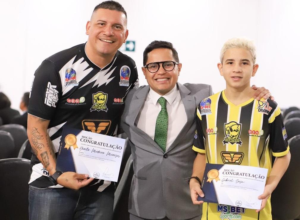 Escolinha do Pato recebe Moção de Papy por vitória no Campeonato Estadual Sub-12