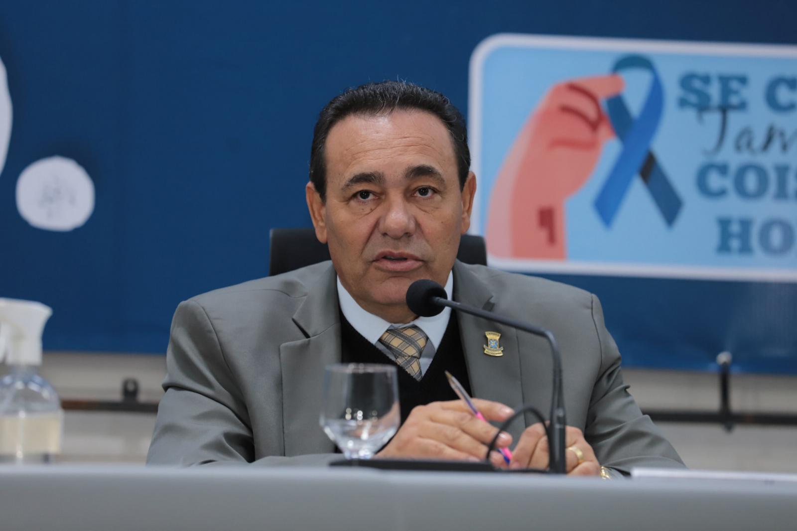 No Novembro Azul, Carlão faz alerta sobre a importância da prevenção: Salva vidas!.