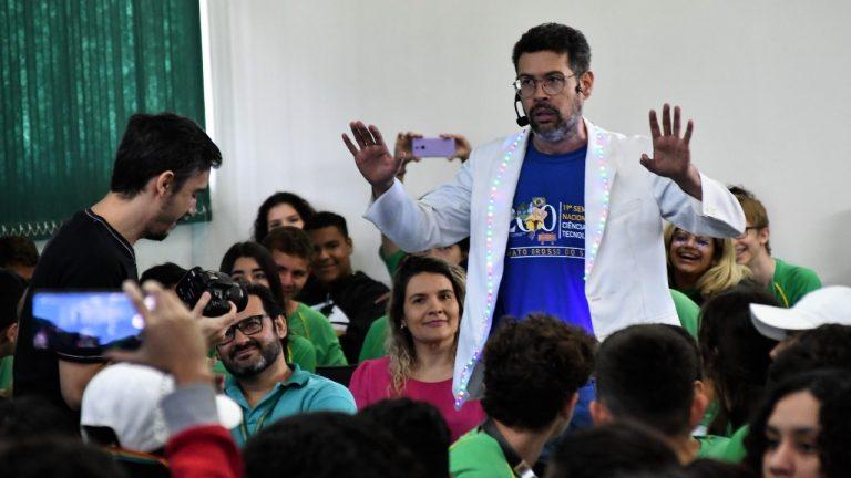 PREFEITURA LEVA PROJETO INOVADOR DAS INCUBADORAS PARA SEMANA NACIONAL DE CIÊNCIA E TECNOLOGIA.