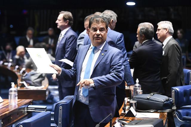 Como líder do PSD, Nelsinho diz que apoiará PEC da Transição para garantir Bolsa Família de R$ 600. Como líder do PSD, Nelsinho diz que apoiará PEC da Transição para garantir Bolsa Família de R$ 600.
