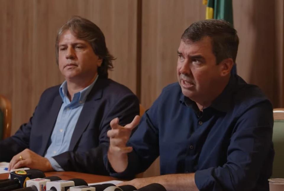 Eduardo Riedel mantém mais três secretários de Reinaldo e põe ex-presidente da Unimed na Saúde. Eduardo Riedel mantém mais três secretários de Reinaldo e põe ex-presidente da Unimed na Saúde.
