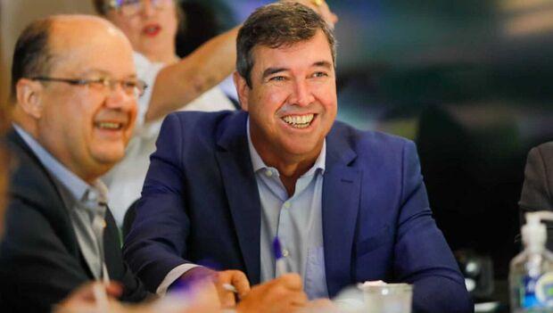 Posse do novo governador eleito Eduardo Riedel e vice, terá sessão especial organizada pela ALMS, no próximo domingo Posse do novo governador eleito Eduardo Riedel e vice, terá sessão especial organizada pela ALMS, no próximo domingo