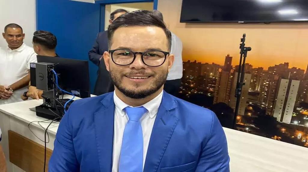 Professor toma posse como vereador, Paulo Lands Filho era suplente de Sandro Benites.