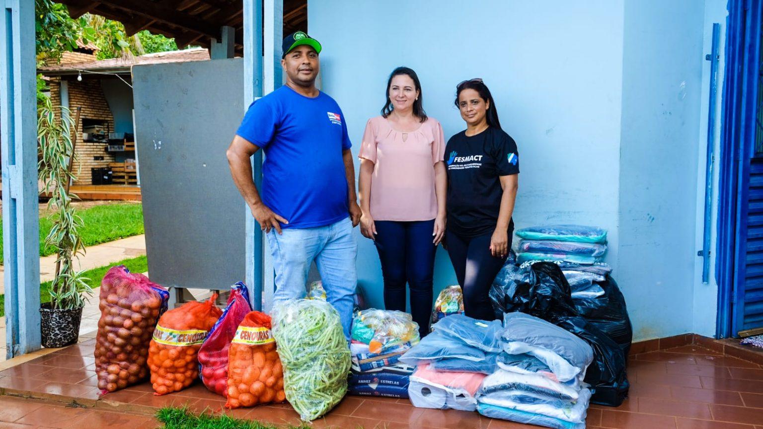PREFEITURA LEVA CESTAS DE ALIMENTOS PARA MAIS DE 100 FAMÍLIAS EM SITUAÇÃO DE VULNERABILIDADE NA CAPITAL.