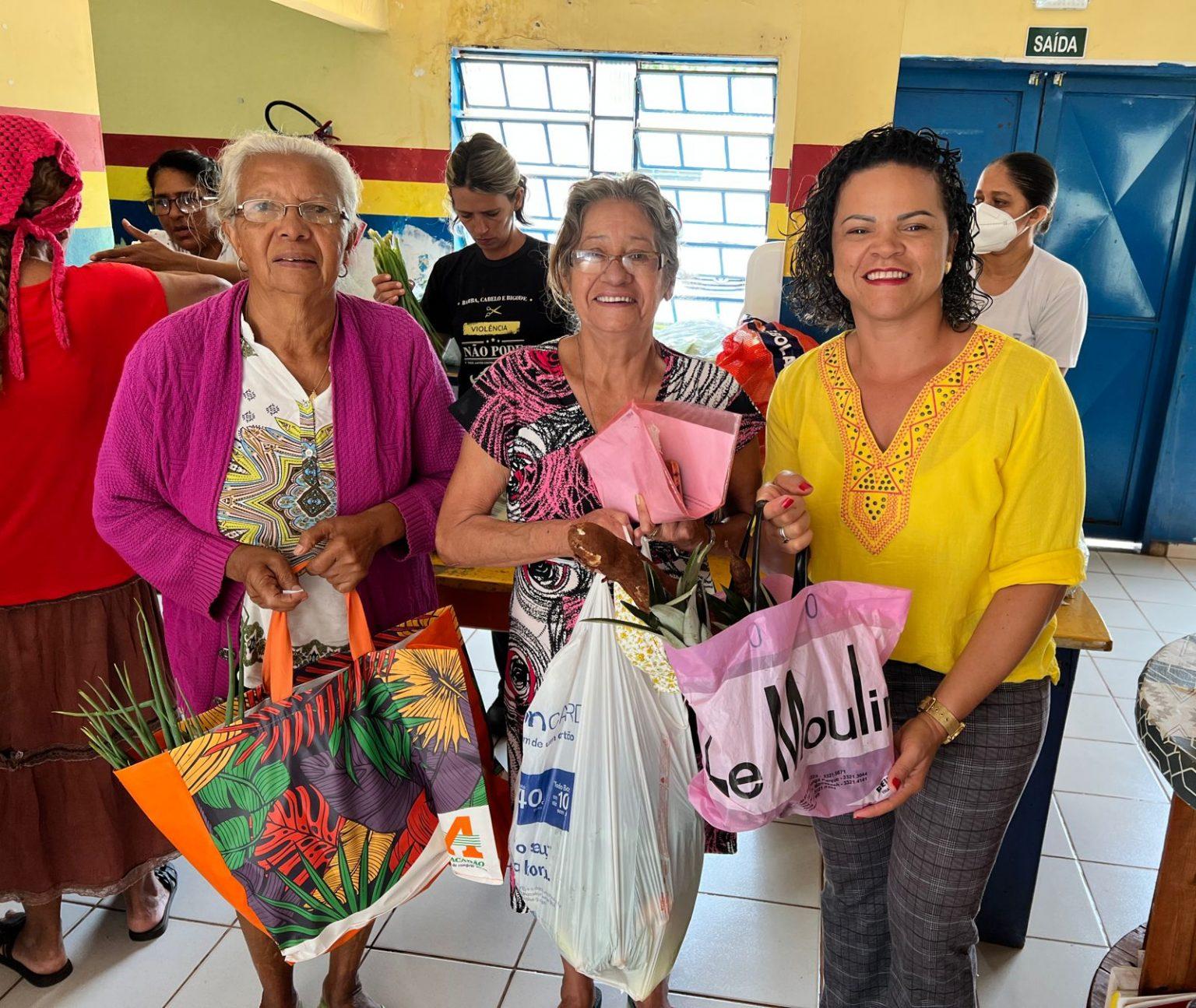 Em 10 dias, programa alimenta Brasil distribui mais de 20 toneladas de frutas e hortaliças para famílias