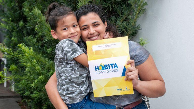 PREFEITURA CONCEDE BENEFÍCIO A FAMÍLIAS DA CAPITAL E FACILITA AQUISIÇÃO DE CASA PRÓPRIA.