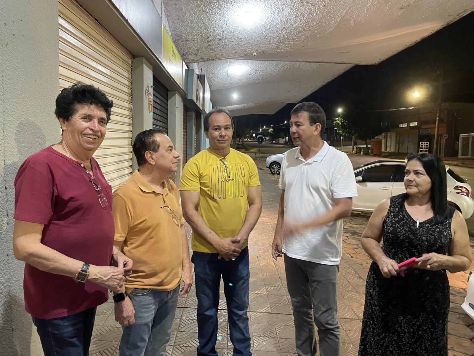 Retomada das obras da antiga rodoviária renova esperança de moradores da região.