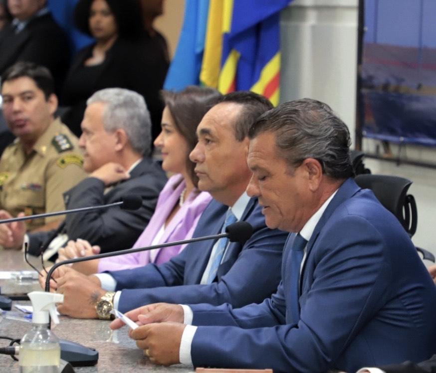 Sessão Inaugural – Vereador Delei Reivindica mais de 200 pedidos de melhorias para cidade.