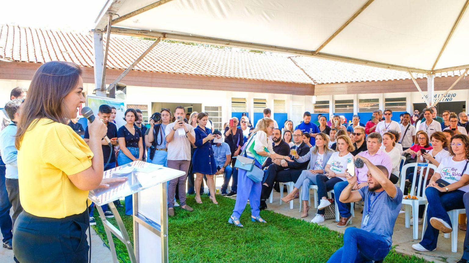 Em abertura de mutirão, Prefeita Adriane Lopes destaca trabalho de referência para pessoas em situação de rua.