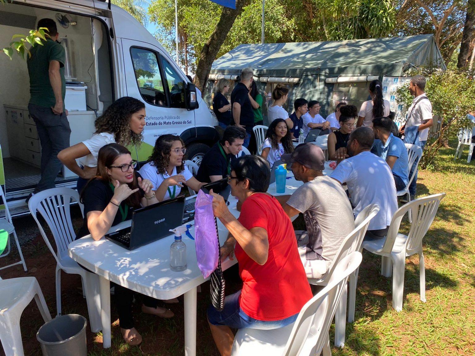Em abertura de mutirão, Prefeita Adriane Lopes destaca trabalho de referência para pessoas em situação de rua.